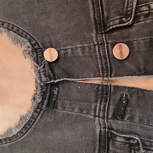 Sanctuary Faded Black Denim Jacket Size M. EUC! - Picture 2 of 7